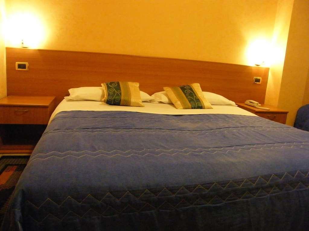 Hotel Residence Memmina Frosinone megye Szoba fotó